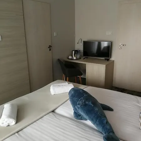 Проживание в семье Nest Унесьце