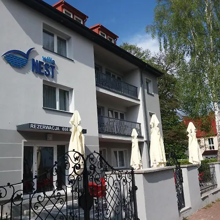 Nest Проживание в семье