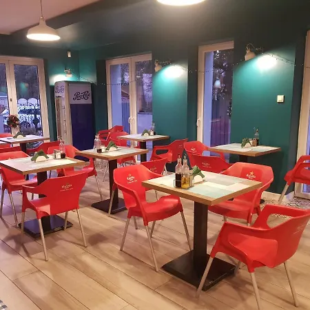 Nest ホームステイ *